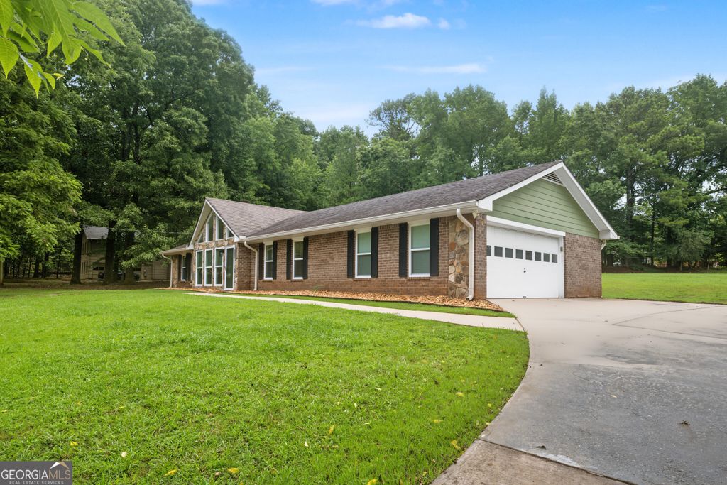 165 Hilo Road, Fayetteville, GA 30215