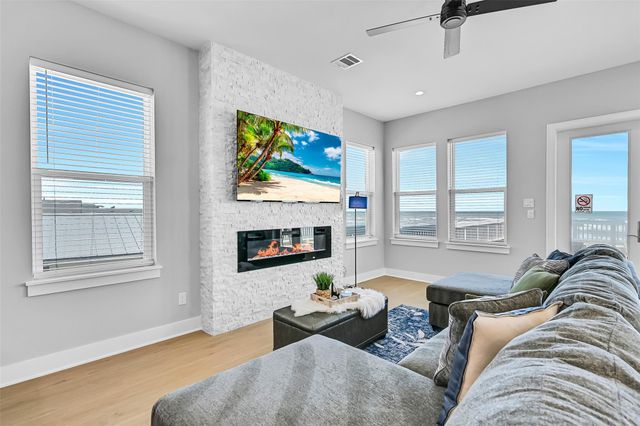 16728 West Beach Road, Jamaica Beach, TX 77554