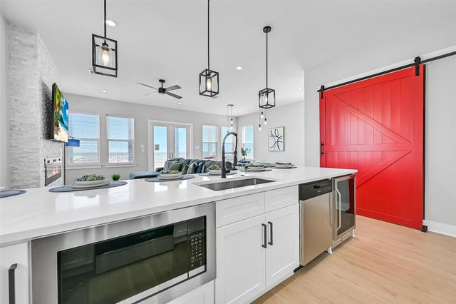 16728 West Beach Road, Jamaica Beach, TX 77554