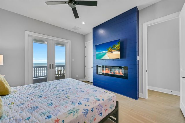 16728 West Beach Road, Jamaica Beach, TX 77554