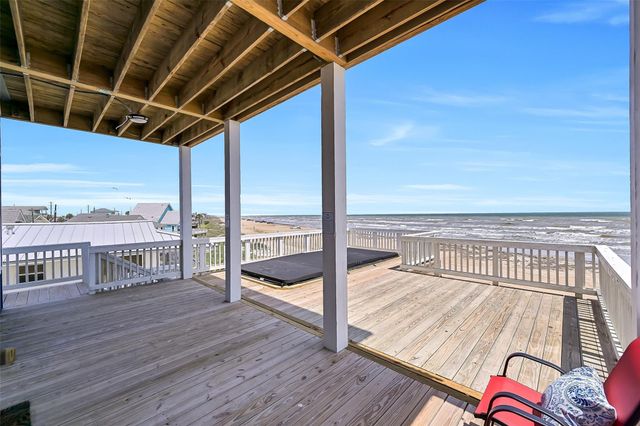16728 West Beach Road, Jamaica Beach, TX 77554