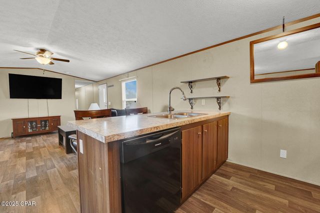 2764 Carter Circle, Chipley, FL 32428