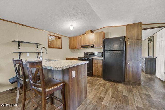 2764 Carter Circle, Chipley, FL 32428