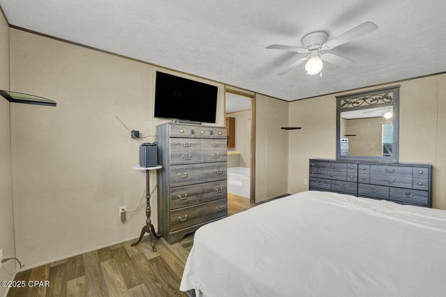 2764 Carter Circle, Chipley, FL 32428