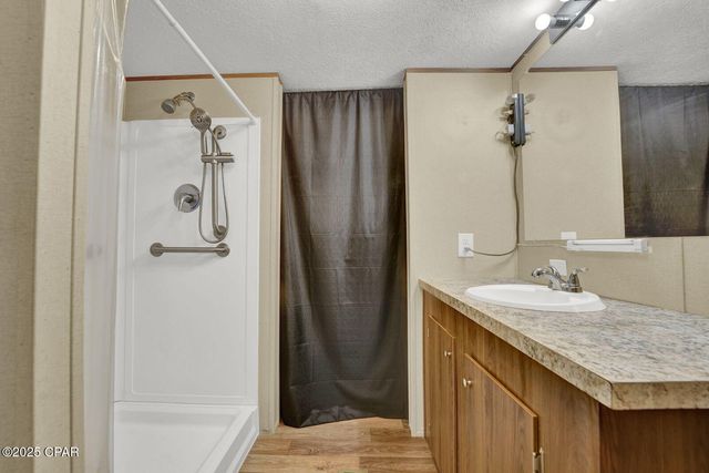 2764 Carter Circle, Chipley, FL 32428