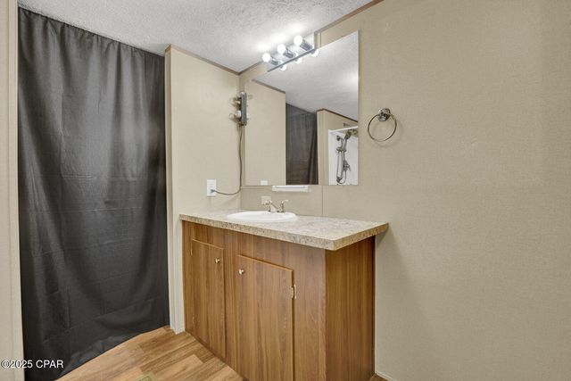 2764 Carter Circle, Chipley, FL 32428