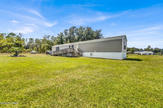 2764 Carter Circle, Chipley, FL 32428