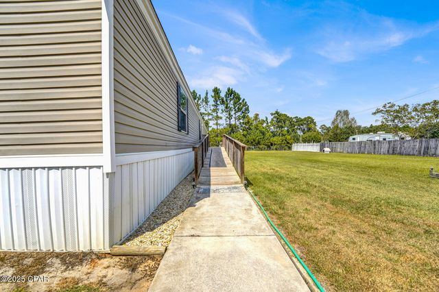 2764 Carter Circle, Chipley, FL 32428