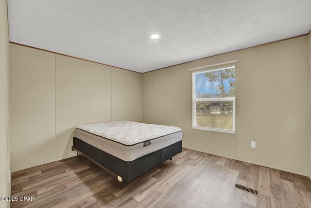 2764 Carter Circle, Chipley, FL 32428