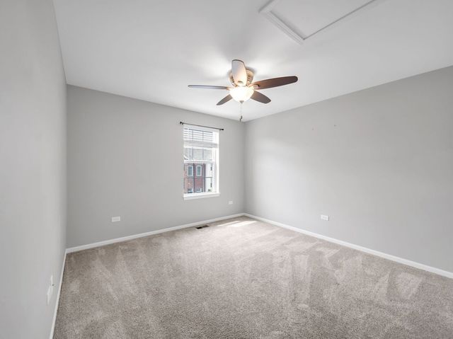 2534 Huntleigh Lane, Woodridge, IL 60517