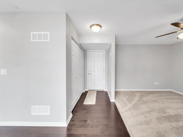 2534 Huntleigh Lane, Woodridge, IL 60517