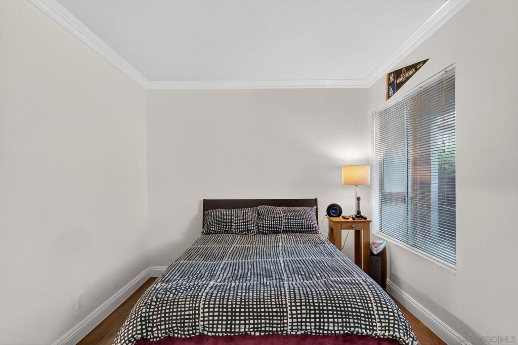 Image 10 of property listing at 1353 Caminito Gabaldon E, San Diego, CA 92108