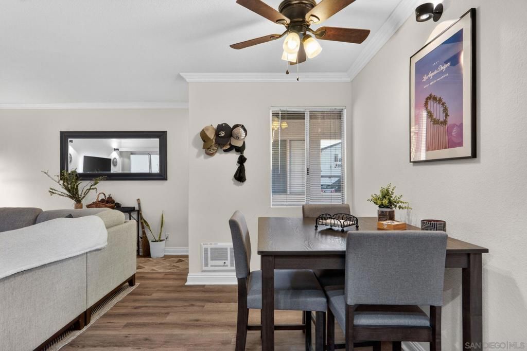 Image 7 of property listing at 1353 Caminito Gabaldon E, San Diego, CA 92108