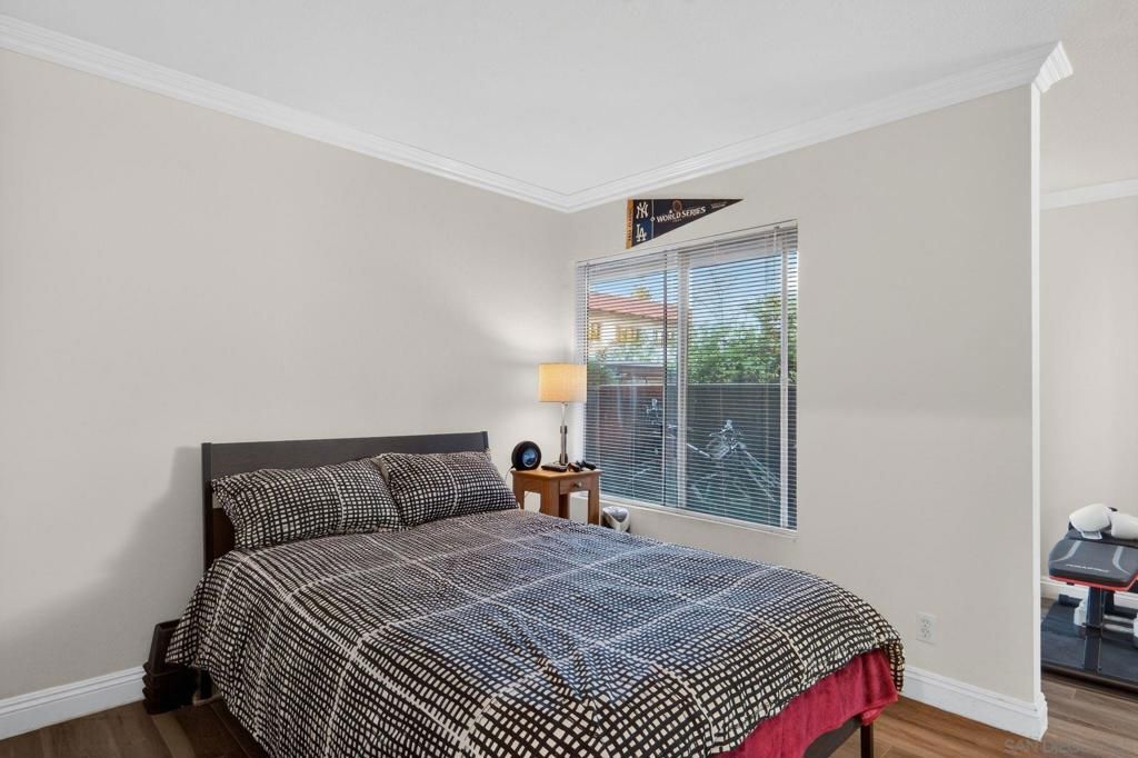 Image 9 of property listing at 1353 Caminito Gabaldon E, San Diego, CA 92108