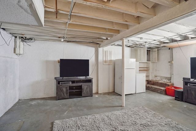 98 Boardman Ave, Melrose, MA 02176