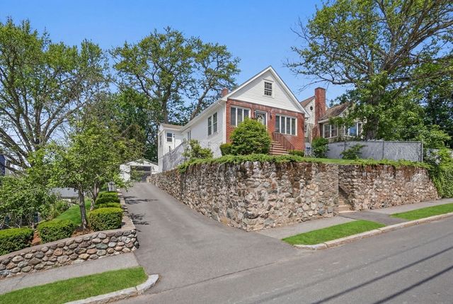 98 Boardman Ave, Melrose, MA 02176