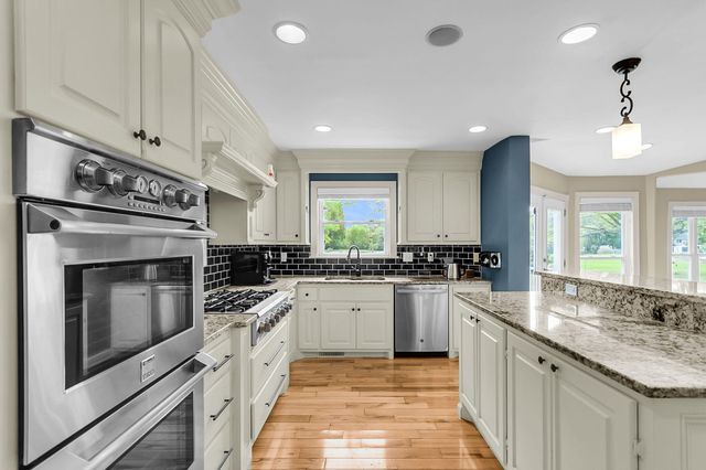 7 Forest Creek Court, Charleston, SC 29414