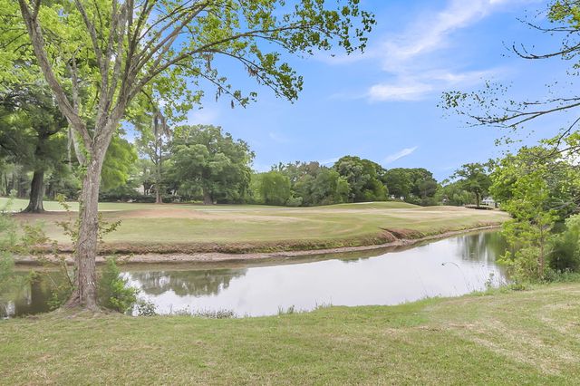 7 Forest Creek Court, Charleston, SC 29414