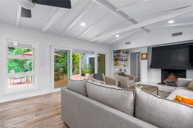 129 Via Nice, Newport Beach, CA 92663