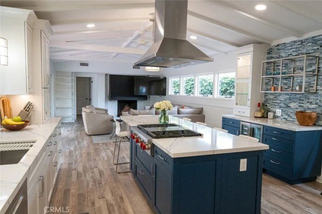 129 Via Nice, Newport Beach, CA 92663