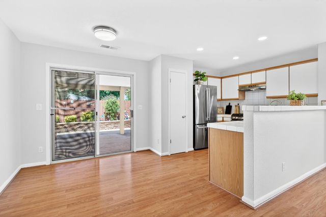 677 Robert L Smith Dr, Tracy, CA 95376