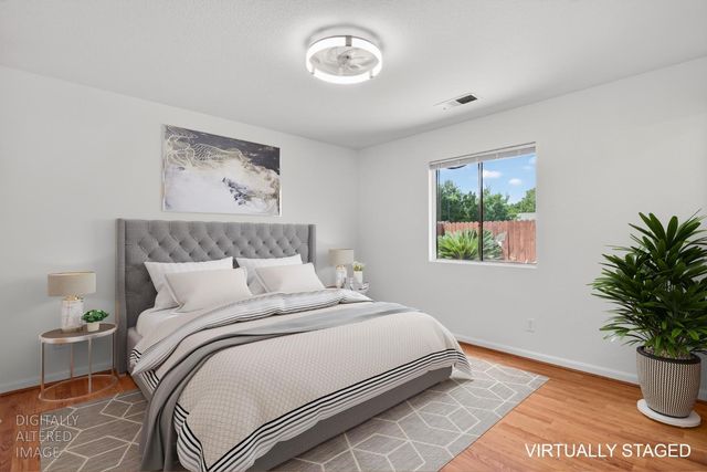 677 Robert L Smith Dr, Tracy, CA 95376