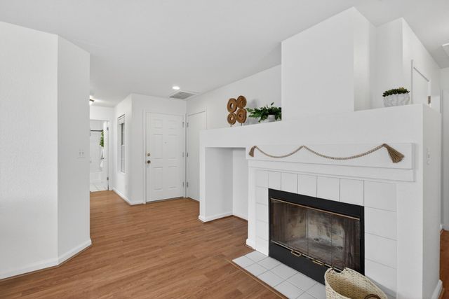 677 Robert L Smith Dr, Tracy, CA 95376
