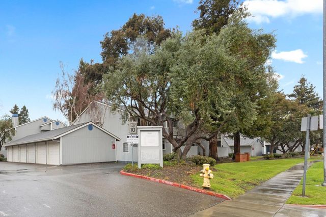 37470 Parish Circle 19C, Fremont, CA 94536