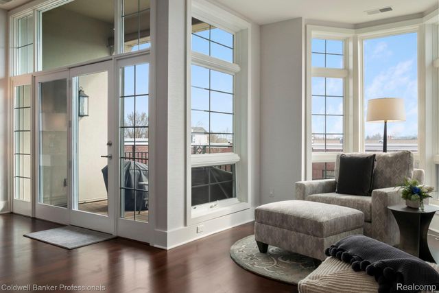 801 W Ann Arbor Trail 306, Plymouth, MI 48170