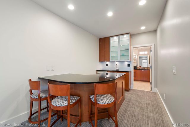 801 W Ann Arbor Trail 306, Plymouth, MI 48170