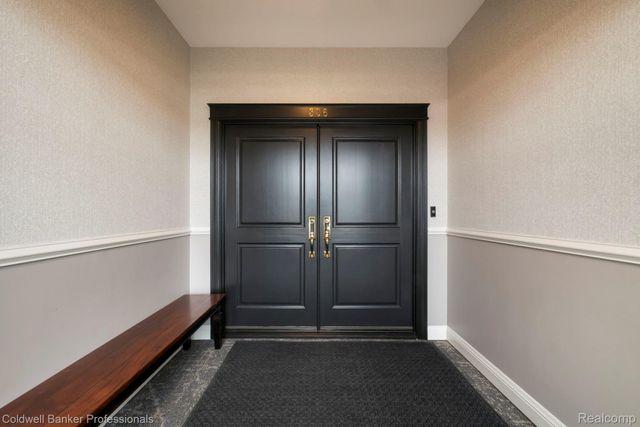 801 W Ann Arbor Trail 306, Plymouth, MI 48170