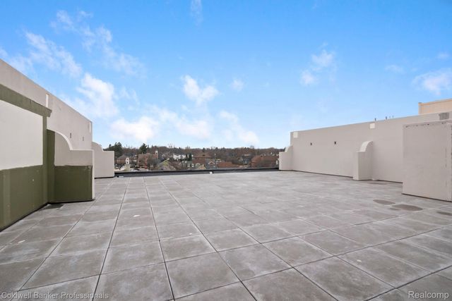 801 W Ann Arbor Trail 306, Plymouth, MI 48170