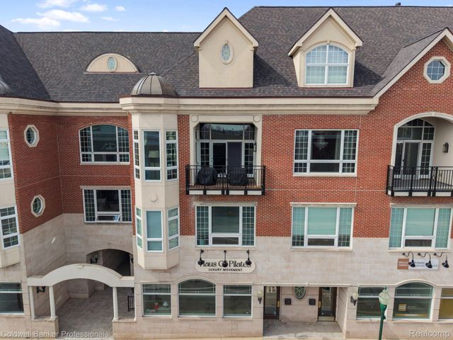 801 W Ann Arbor Trail 306, Plymouth, MI 48170