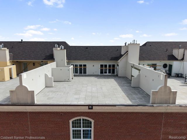801 W Ann Arbor Trail 306, Plymouth, MI 48170