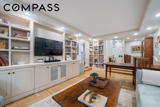 360 Cabrini Blvd Apt 3F, New York City, NY 10040