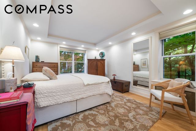 360 Cabrini Blvd Apt 3F, New York City, NY 10040