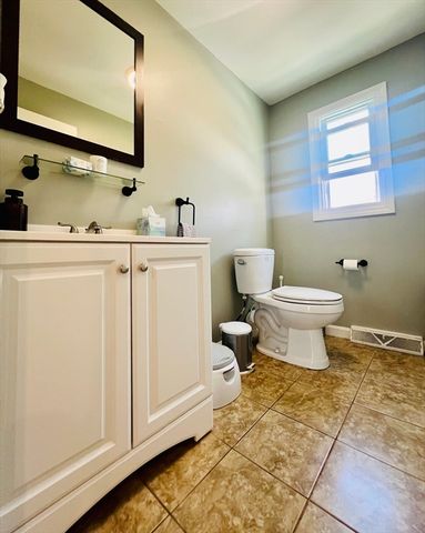 35 Pearl St 35, Randolph, MA 02368