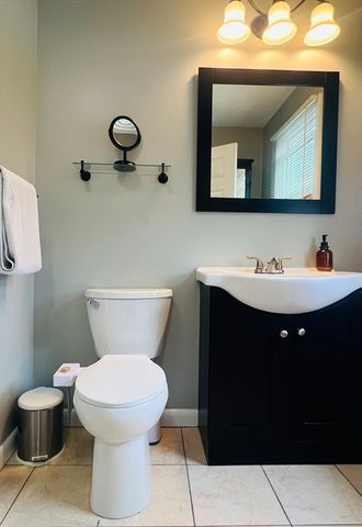 35 Pearl St 35, Randolph, MA 02368