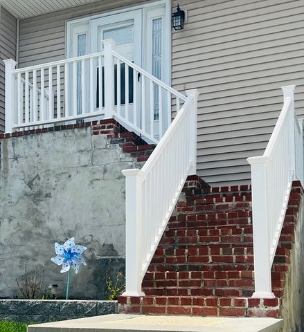 35 Pearl St 35, Randolph, MA 02368