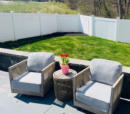 35 Pearl St 35, Randolph, MA 02368