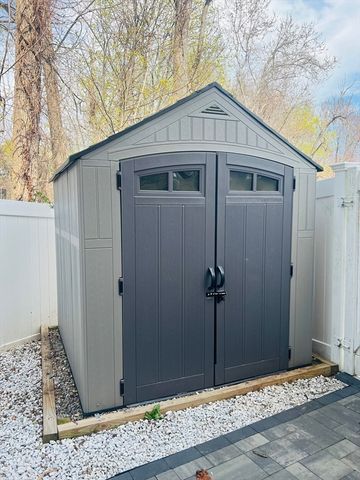 35 Pearl St 35, Randolph, MA 02368