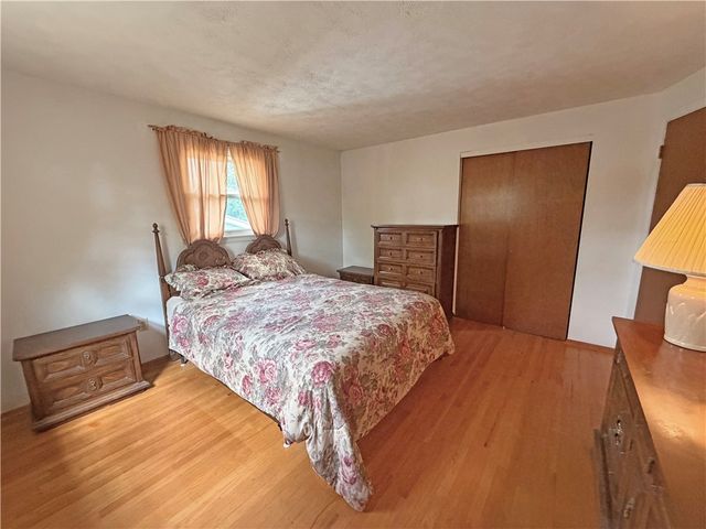 14 Flamingo Drive, Gates, NY 14624