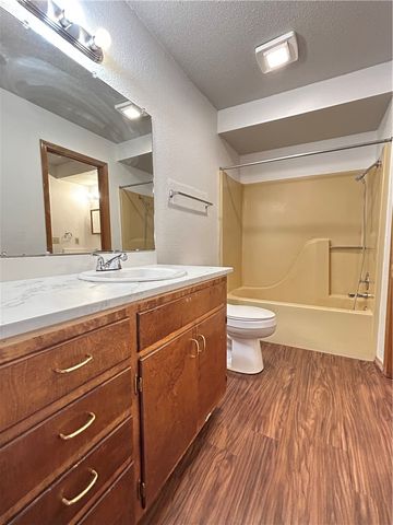 1650 N Sang Avenue 115, Fayetteville, AR 72703
