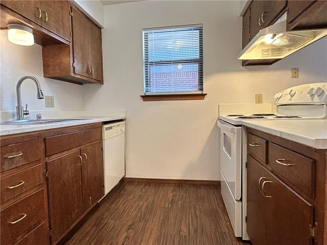1650 N Sang Avenue 115, Fayetteville, AR 72703