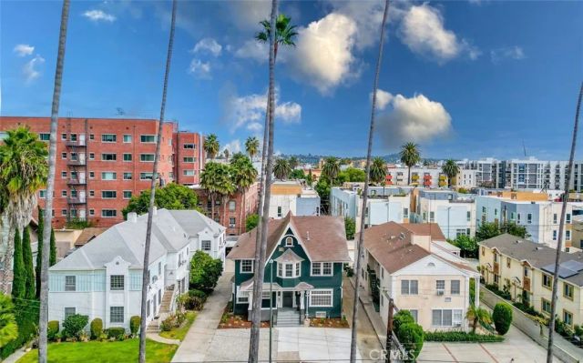 1732 N Wilton Place, Los Angeles, CA 90028