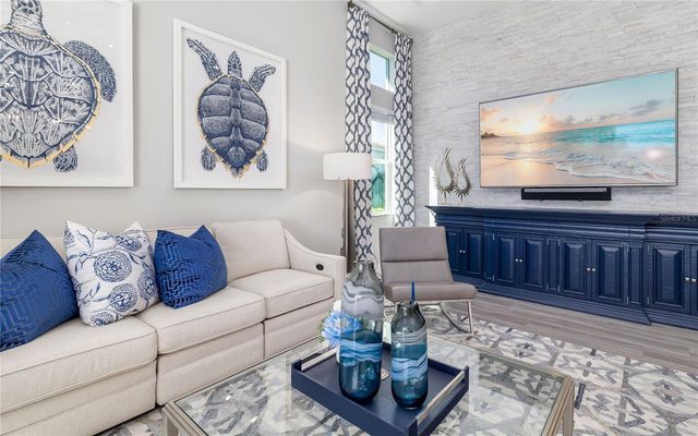 8362 REDONDA LOOP, Bradenton, FL 34202