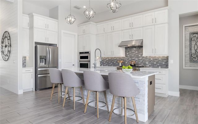 8362 REDONDA LOOP, Bradenton, FL 34202