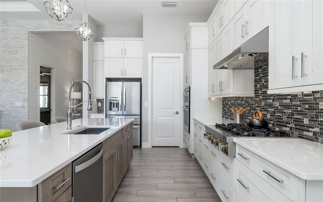 8362 REDONDA LOOP, Bradenton, FL 34202