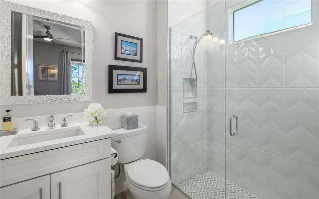 8362 REDONDA LOOP, Bradenton, FL 34202