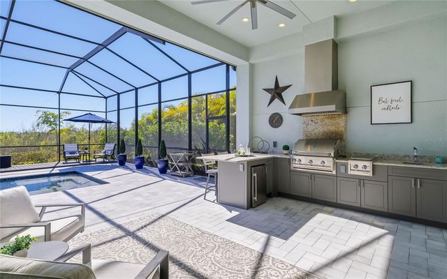 8362 REDONDA LOOP, Bradenton, FL 34202